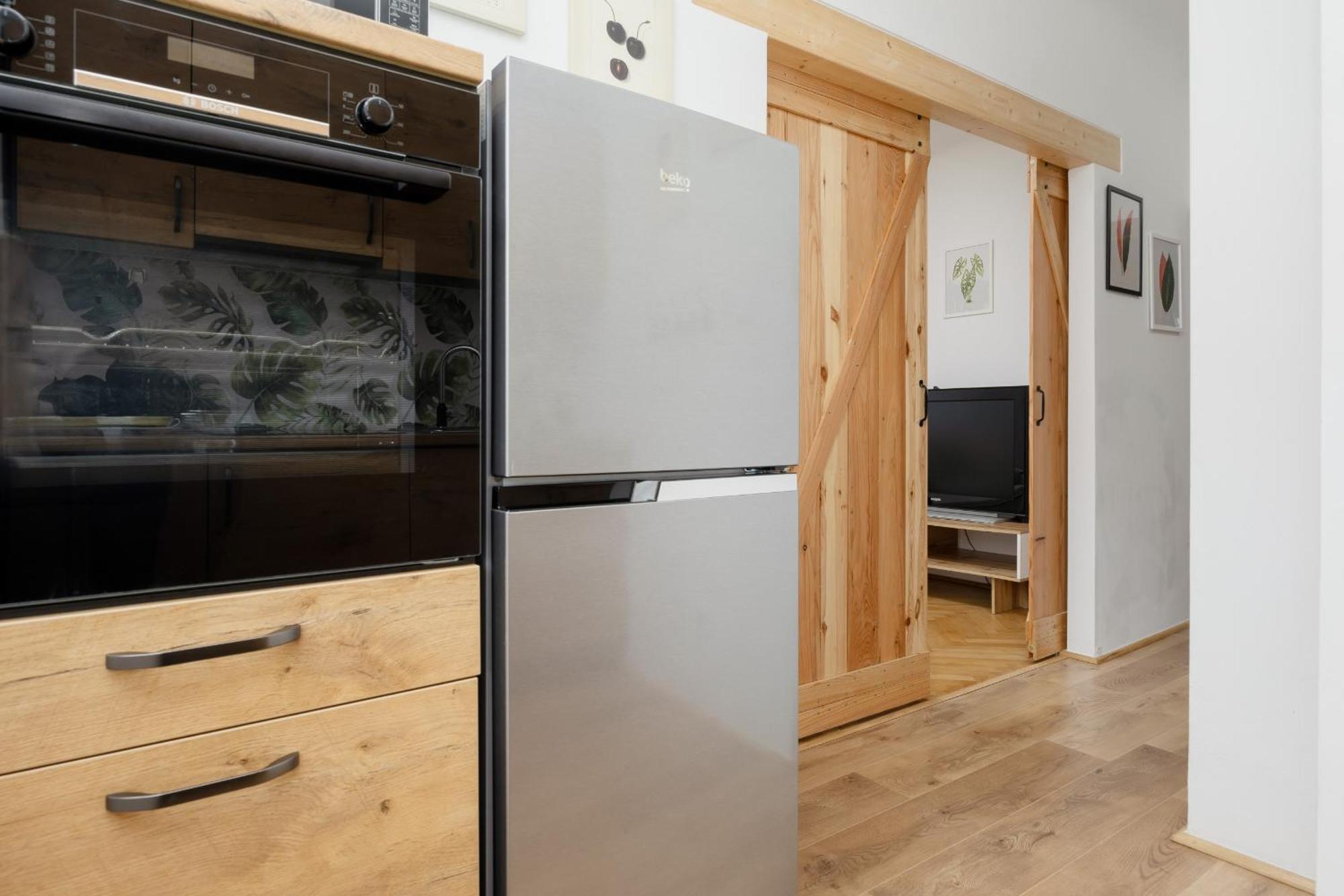 Spacious Apartment For 6 People Near The Old Town By Noclegi Renters Varsóvia Exterior foto